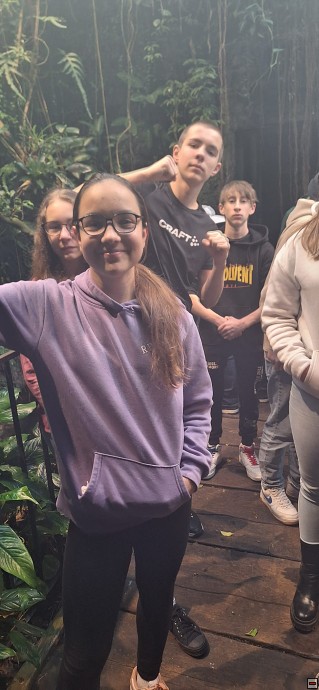 img00032.jpg