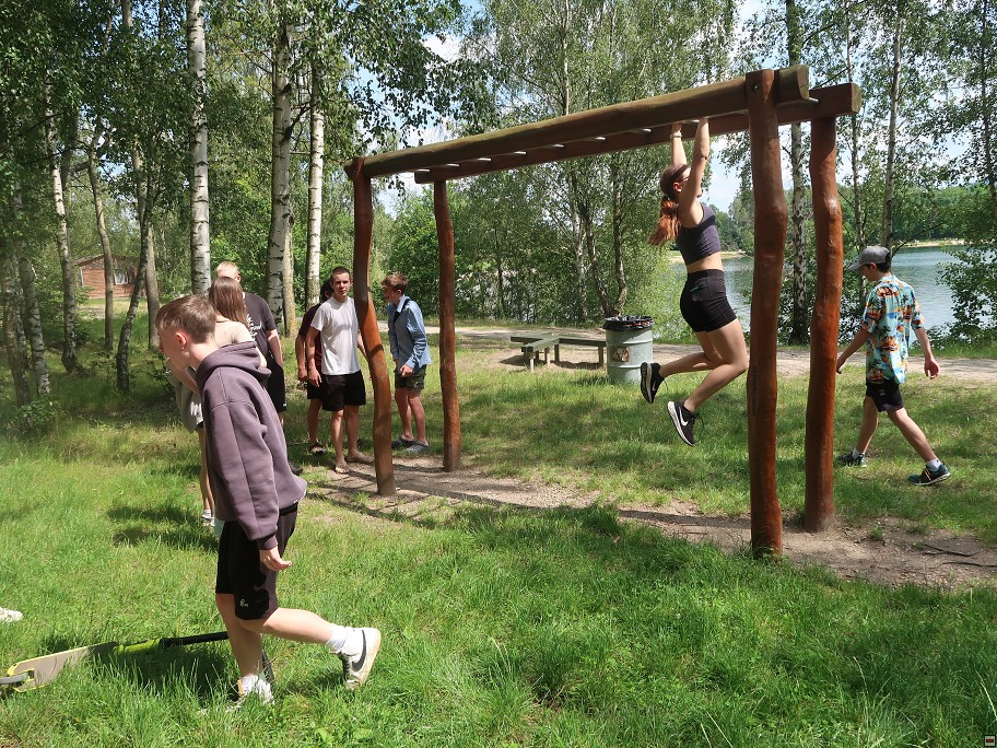 img00017.jpg