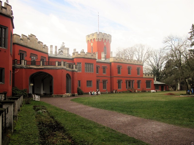 img00018.jpg