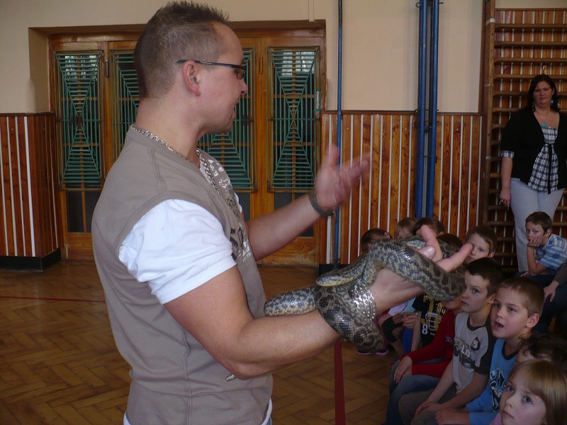 img00014.jpg