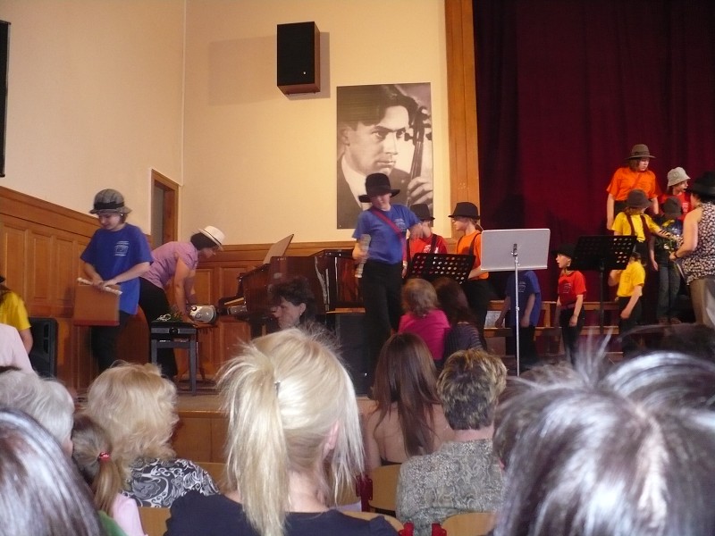img00012.jpg