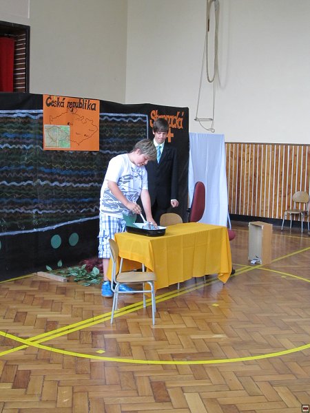 img00037.jpg