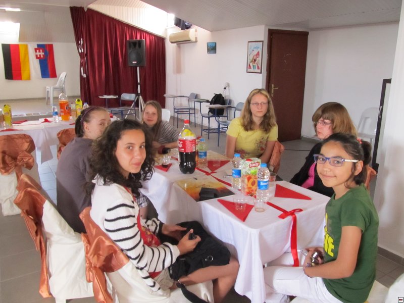 img00027.jpg