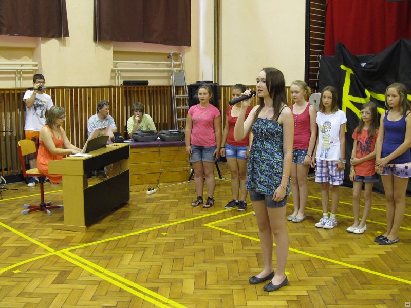 img00049.jpg