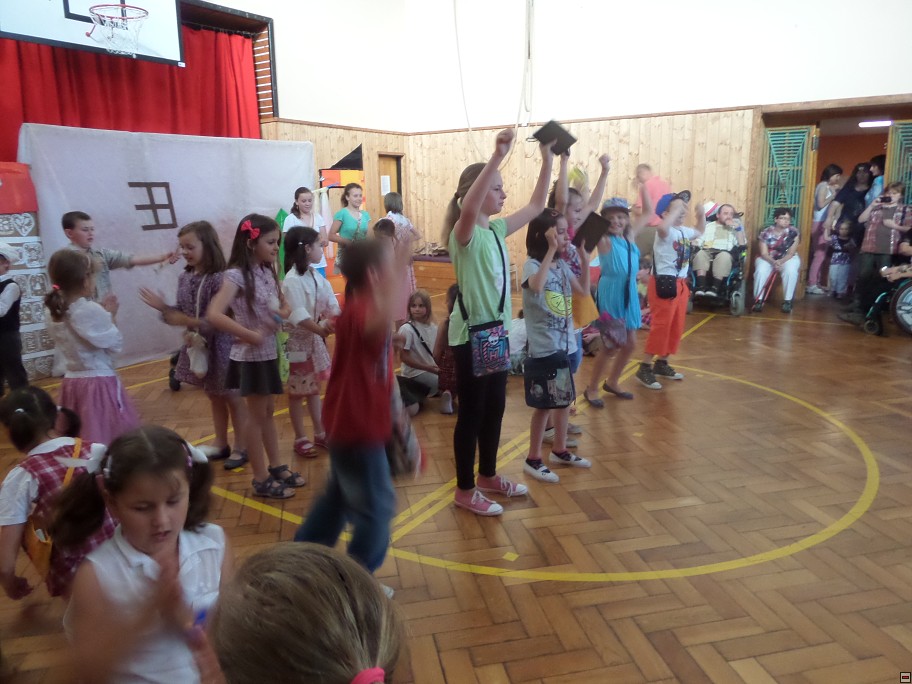 img00085.jpg