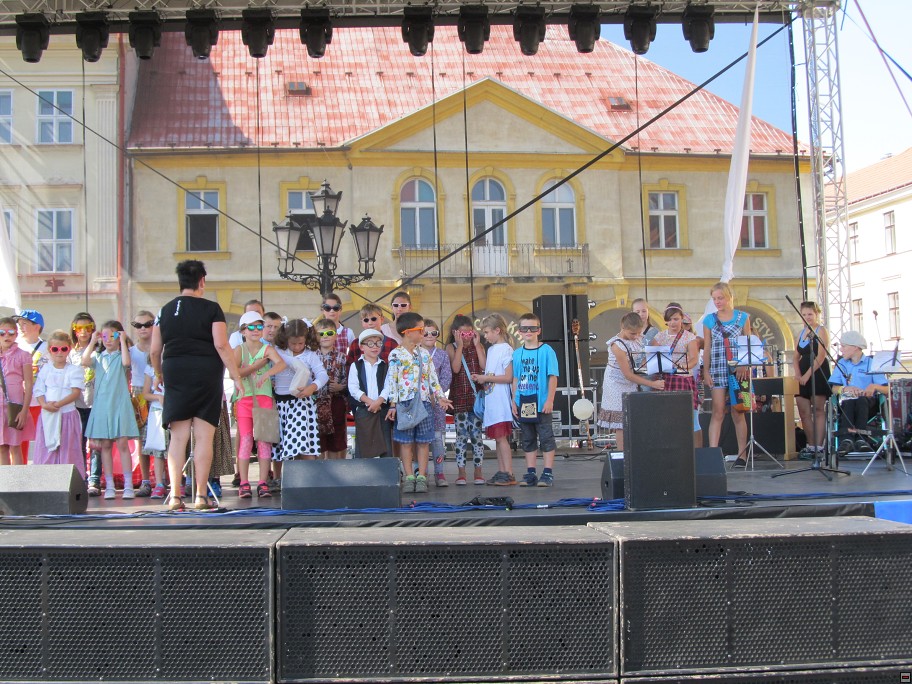 img00019.jpg