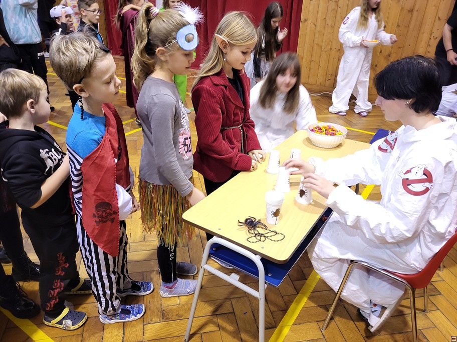 img00010.jpg