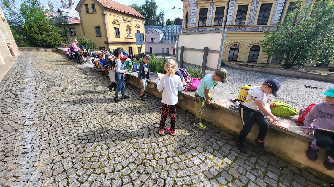img00017.jpg