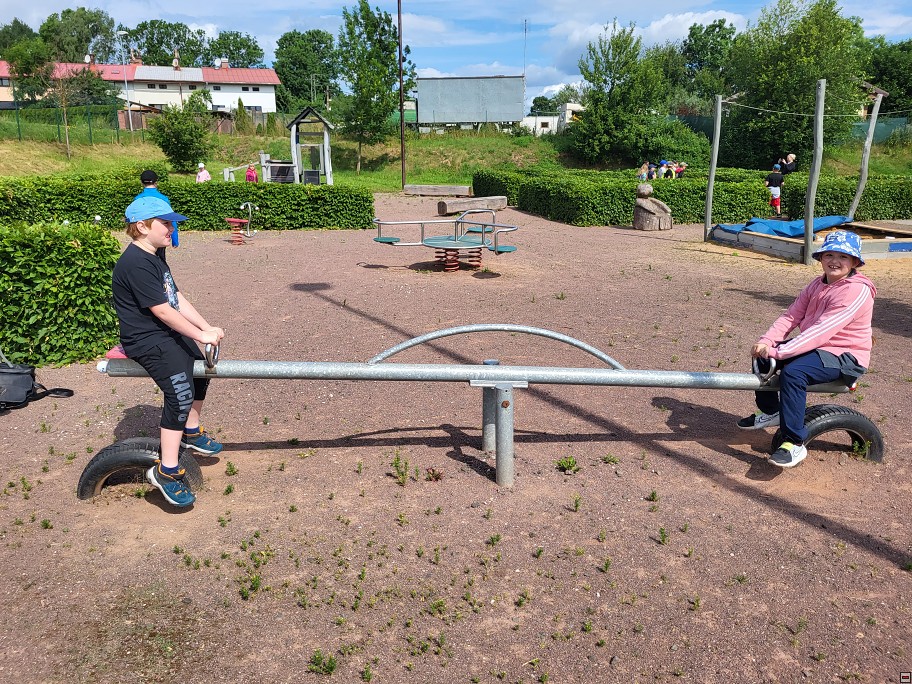 img00027.jpg