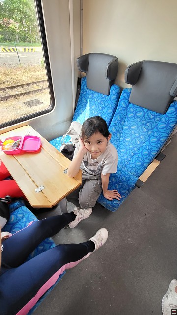 img00064.jpg